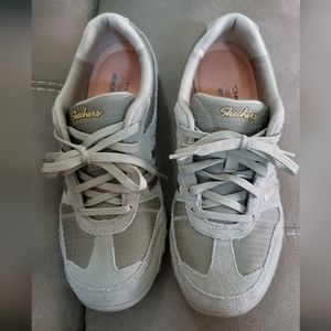 Skechers Relaxed fit Memory foam sneakers